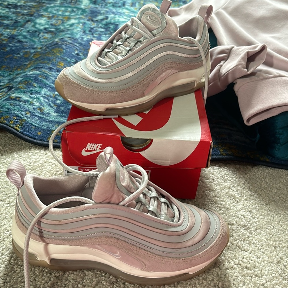 Nike Air Max 97 UL ‘17 LX velour used size women’s 5 with box